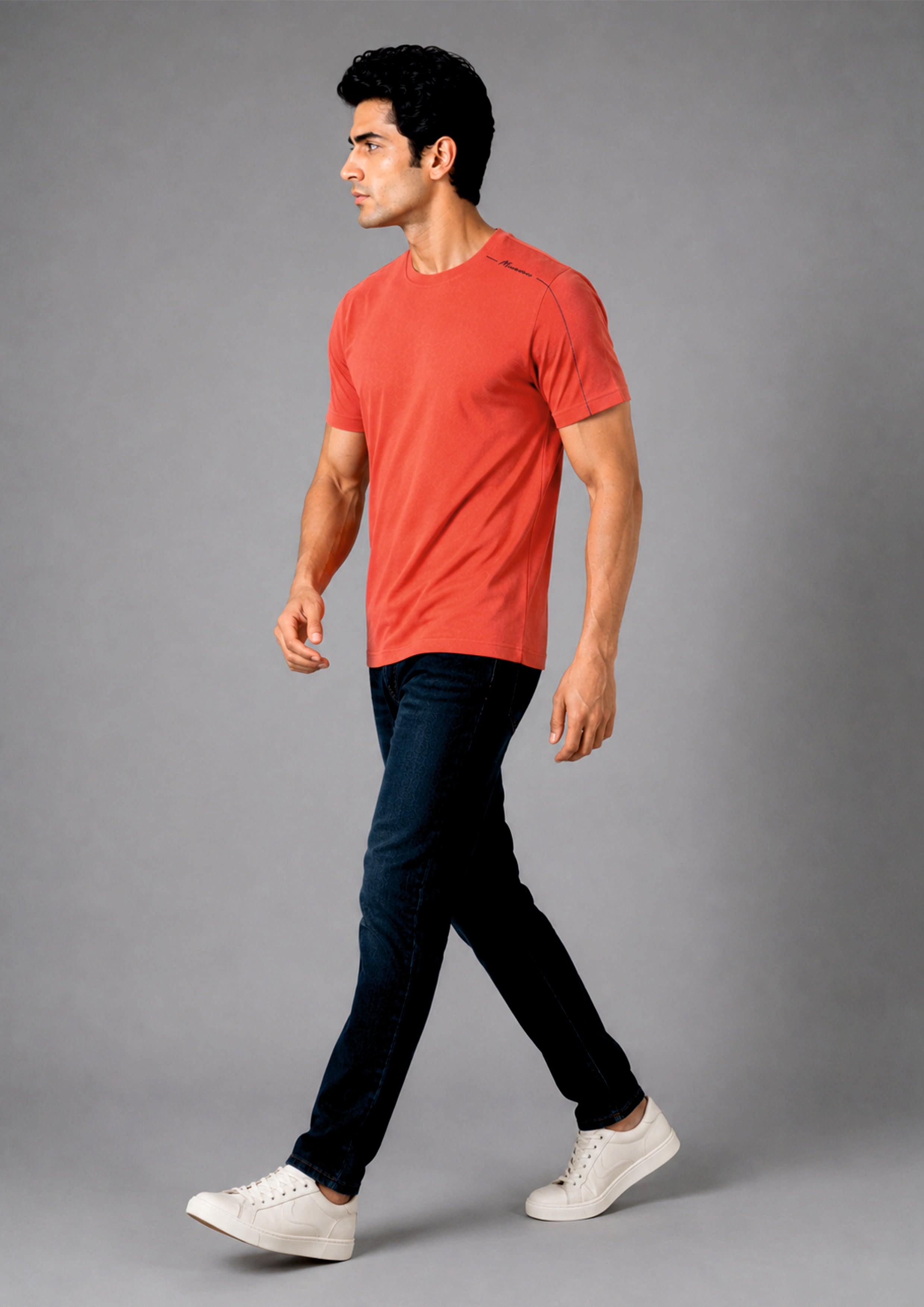 ROUND NECK T-SHIRT