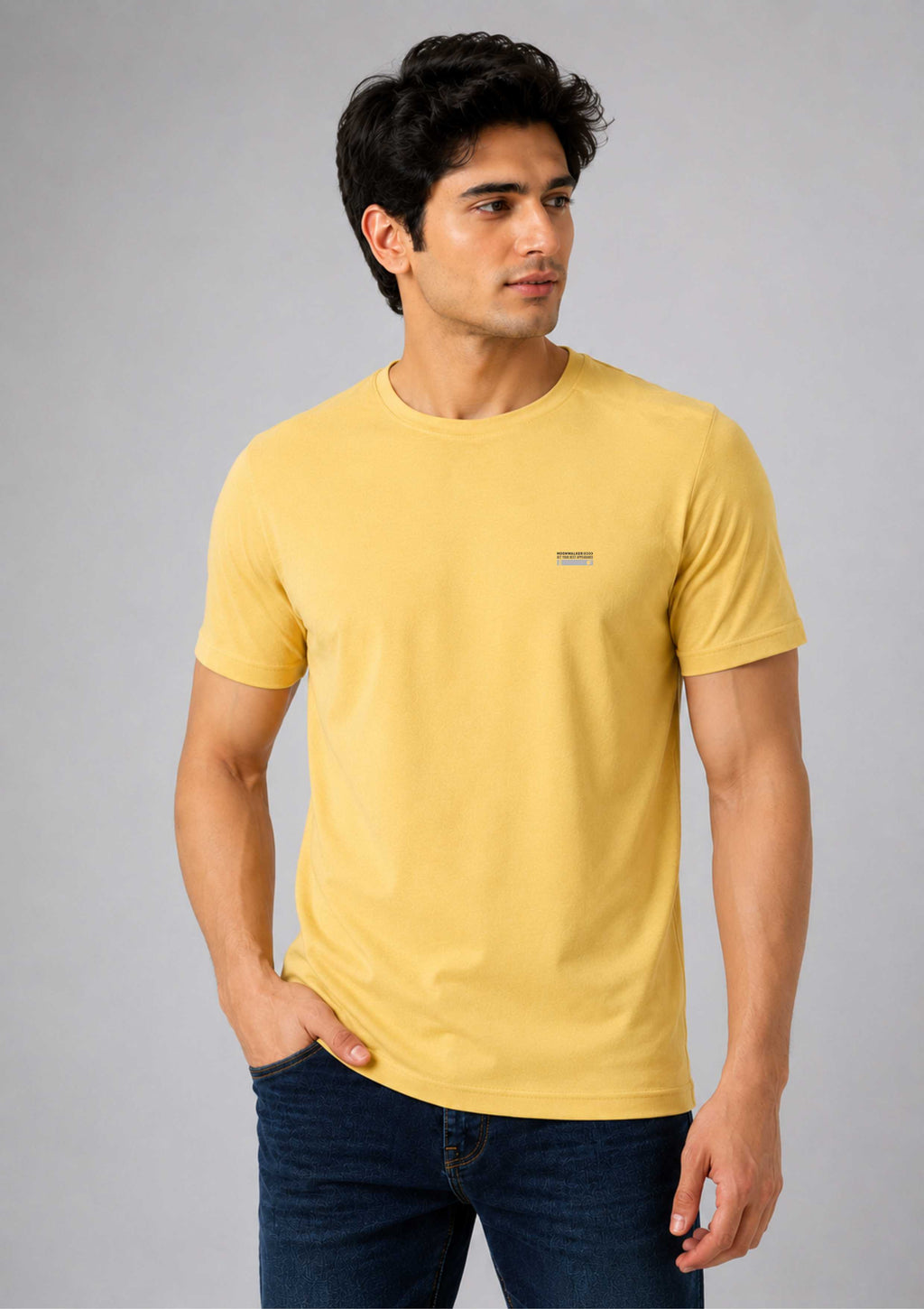 ROUND NECK T-SHIRt