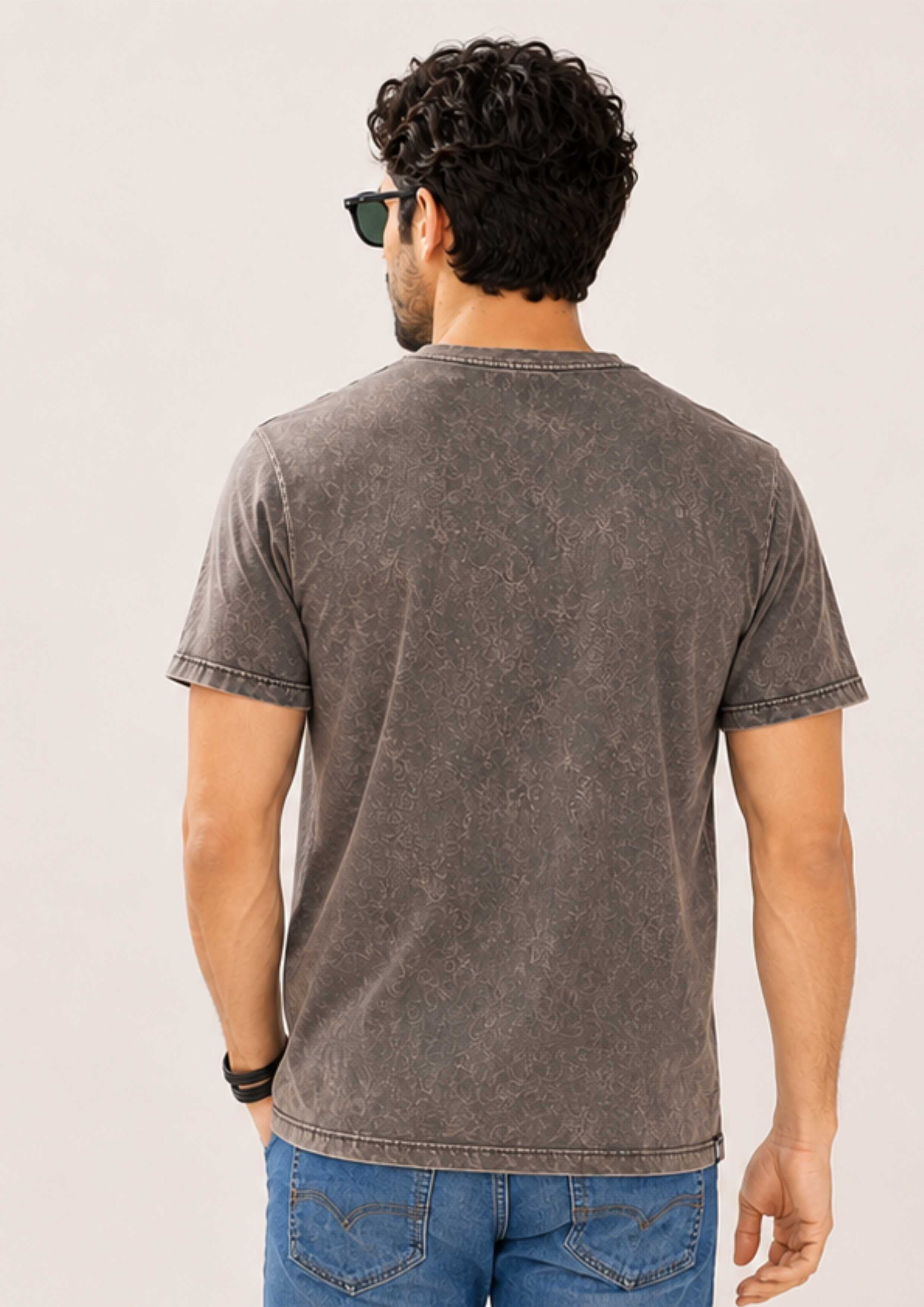 ACID-WASHED GRAPHIC T-SHIRT