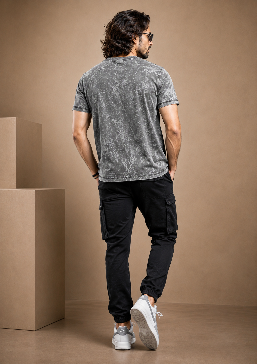 ACID-WASHED GRAPHIC T-SHIRT