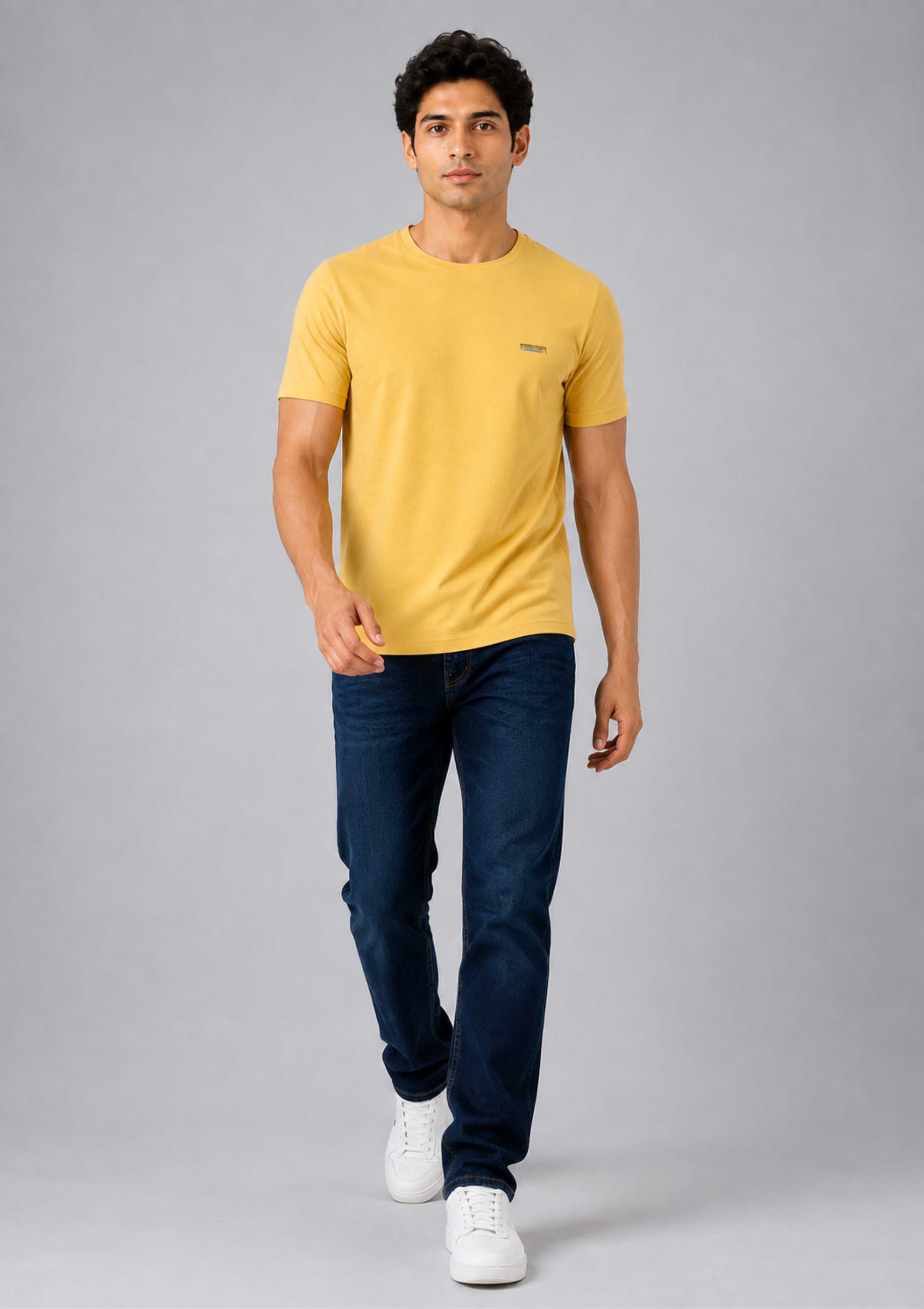 ROUND NECK T-SHIRt