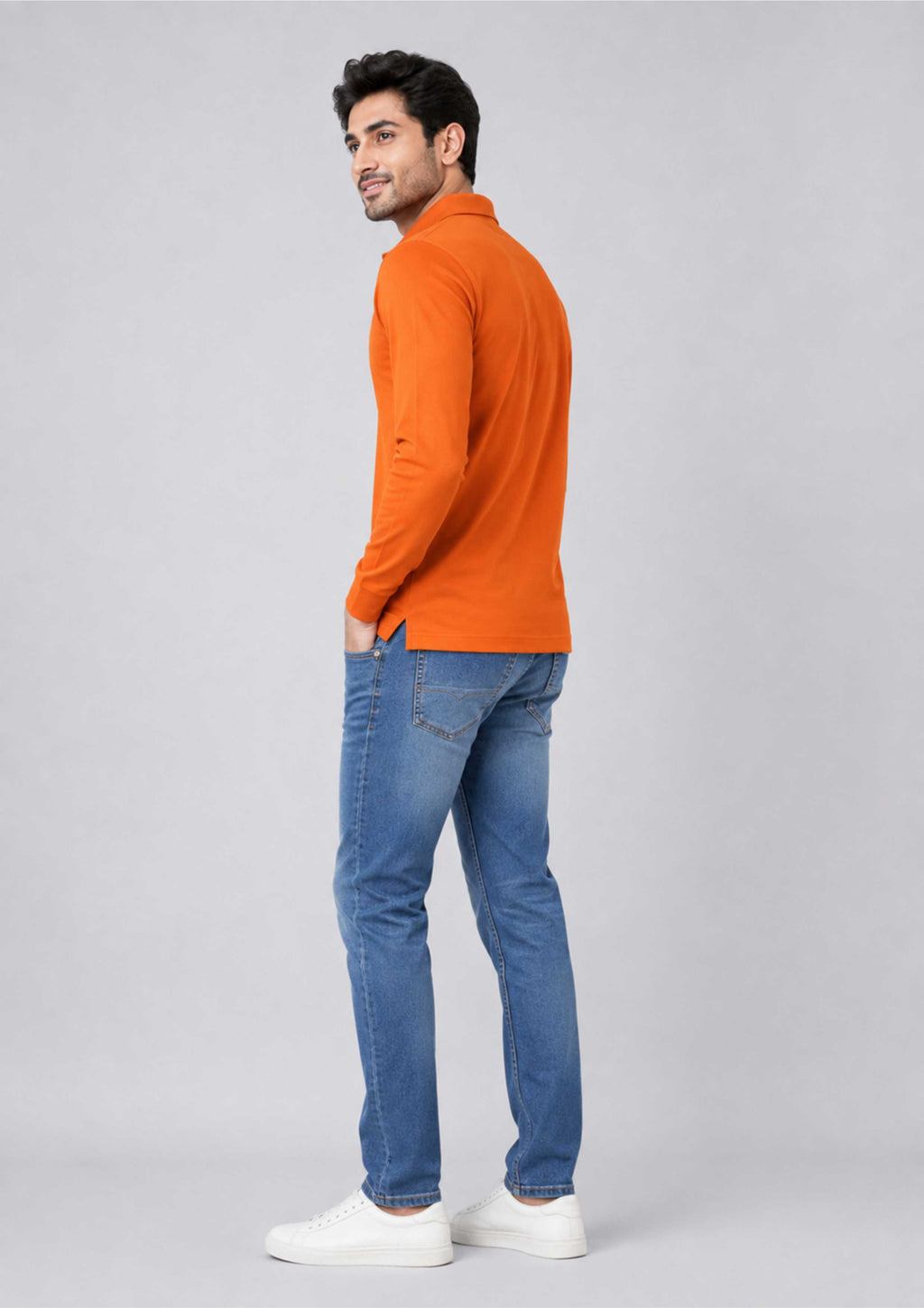 POLO T-SHIRT